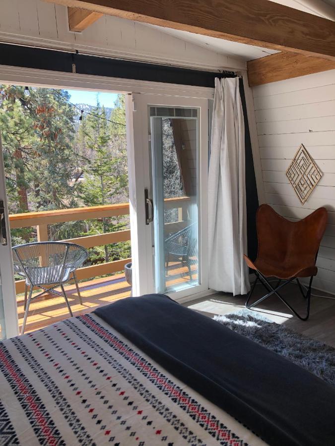 Maison Solange-Red Barn Farmhouse Style- Moonridge Big Bear City Extérieur photo