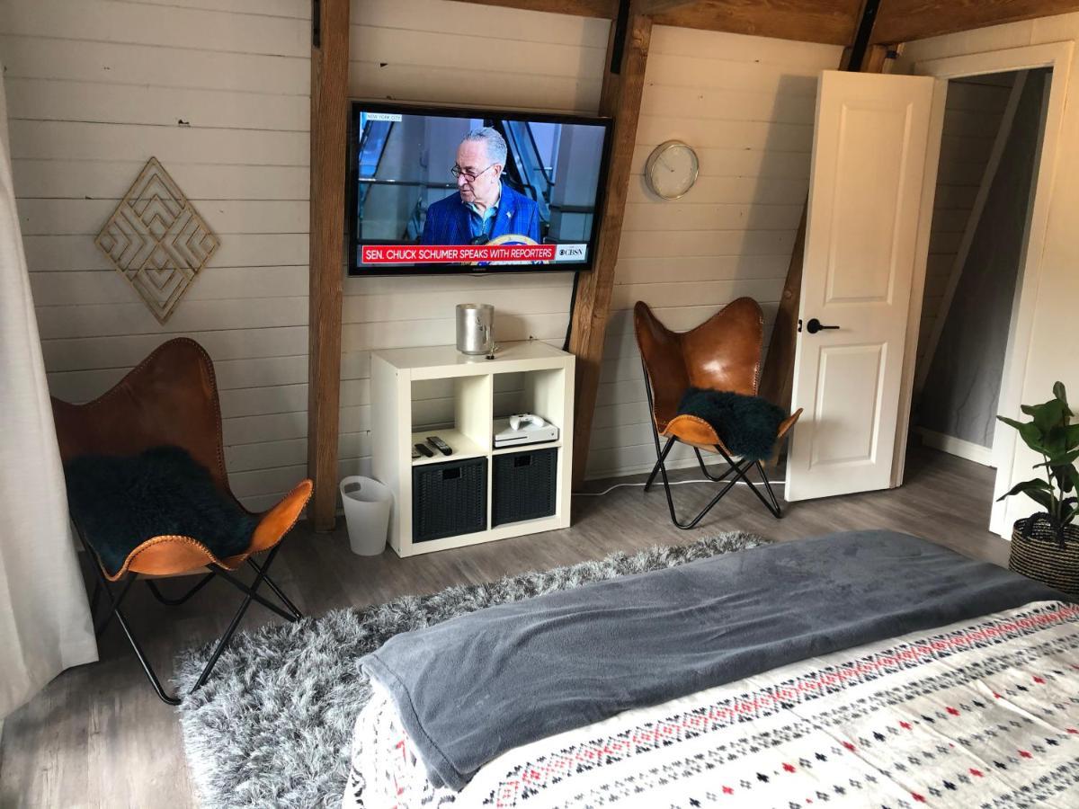 Maison Solange-Red Barn Farmhouse Style- Moonridge Big Bear City Extérieur photo