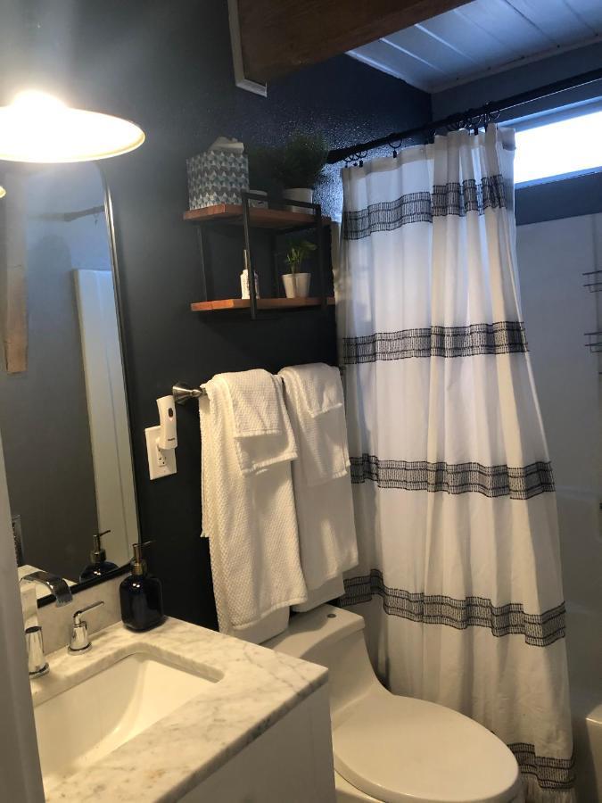 Maison Solange-Red Barn Farmhouse Style- Moonridge Big Bear City Extérieur photo