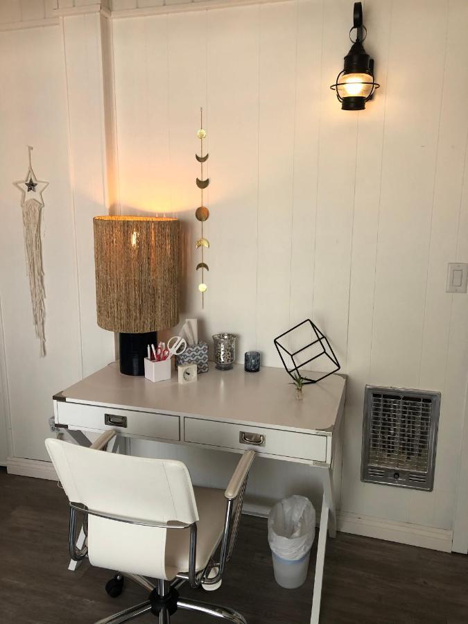 Maison Solange-Red Barn Farmhouse Style- Moonridge Big Bear City Extérieur photo